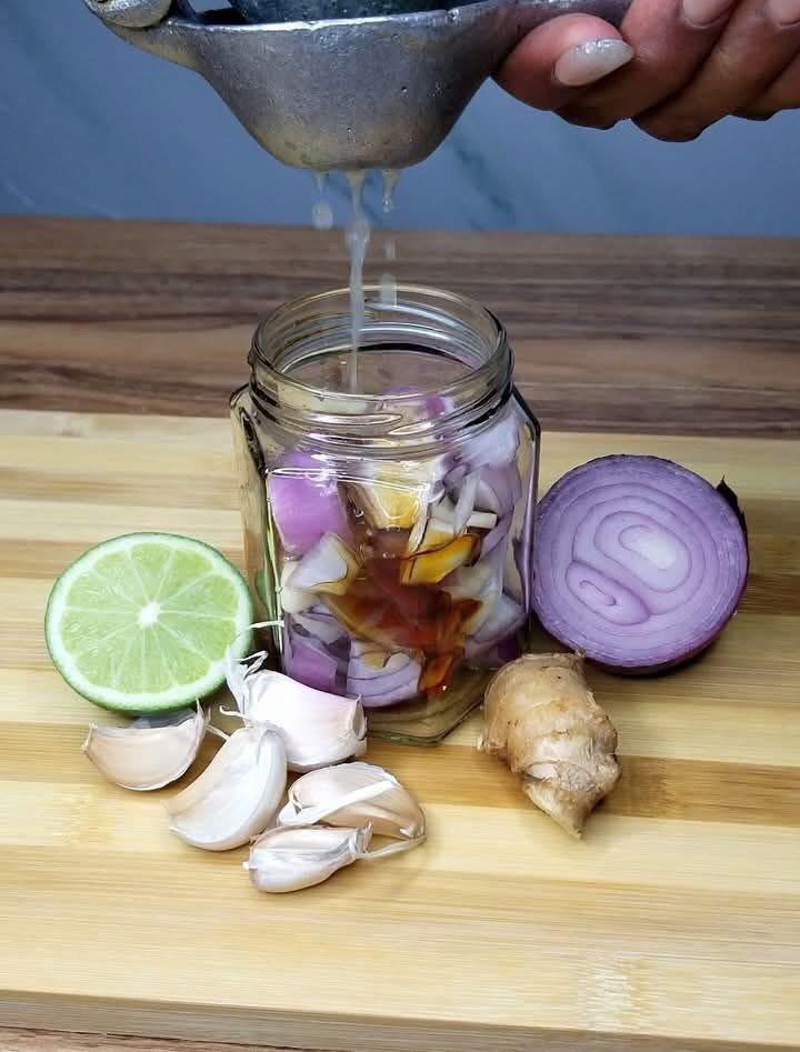 It cleanses the lungs, removes dry coughs, colds and sore throats.