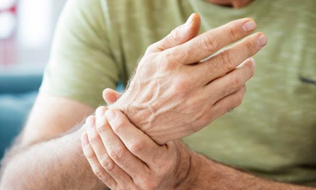 Reasons You Could Have Numbness or Tingling Sensations in Your Hands